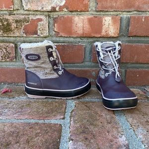 Keen kids Elsa purple Sherpa snow boots